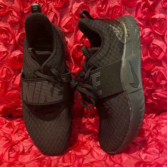 Nike In Season TR 9 Women's Training Shoes - Picture 2 of 9